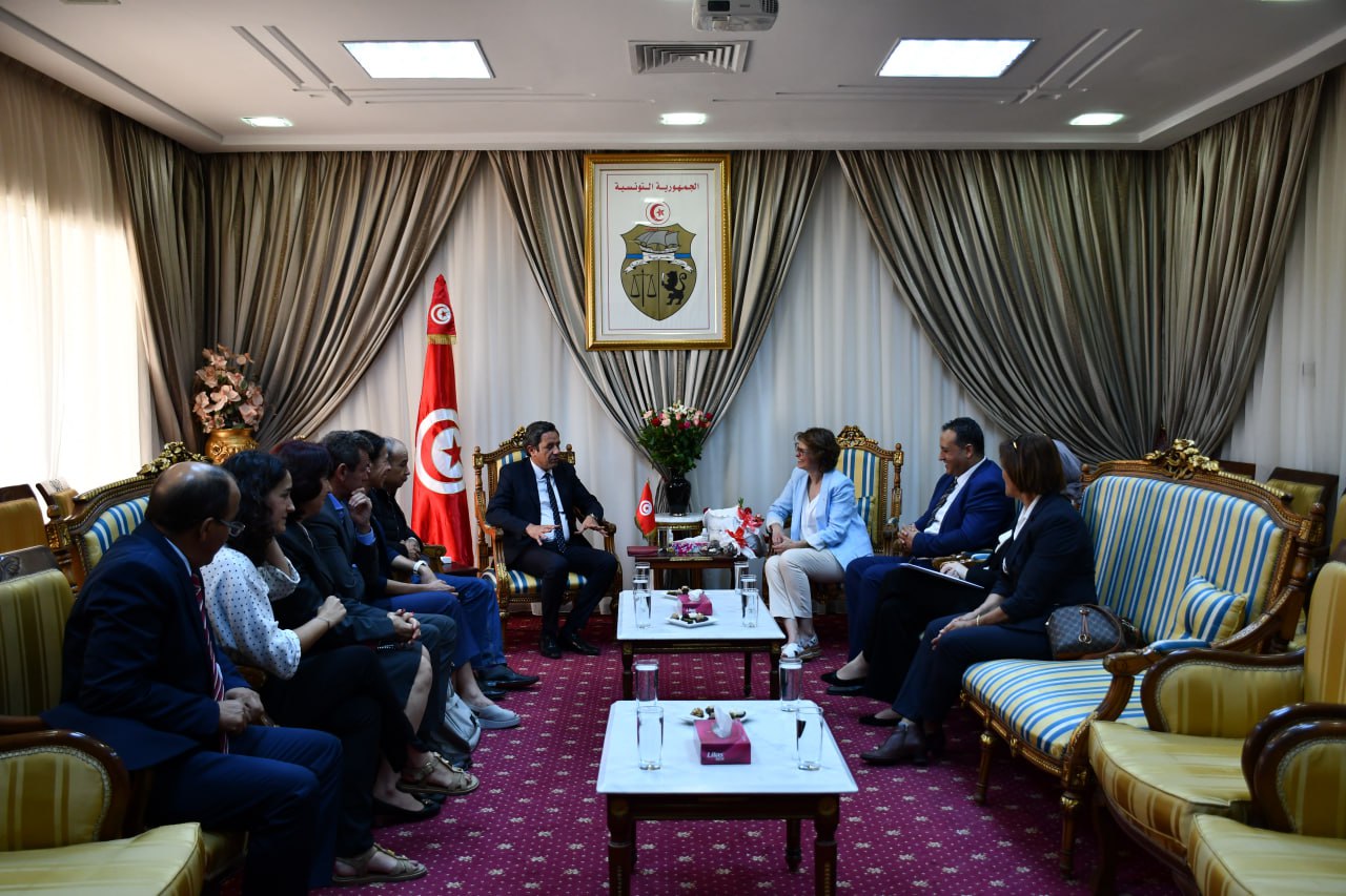 Overview of the meeting at the offices of the Sousse Governorate.